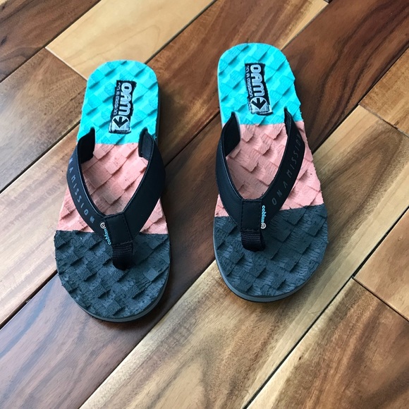 Cobian Oam On A Mission Flip Flops 